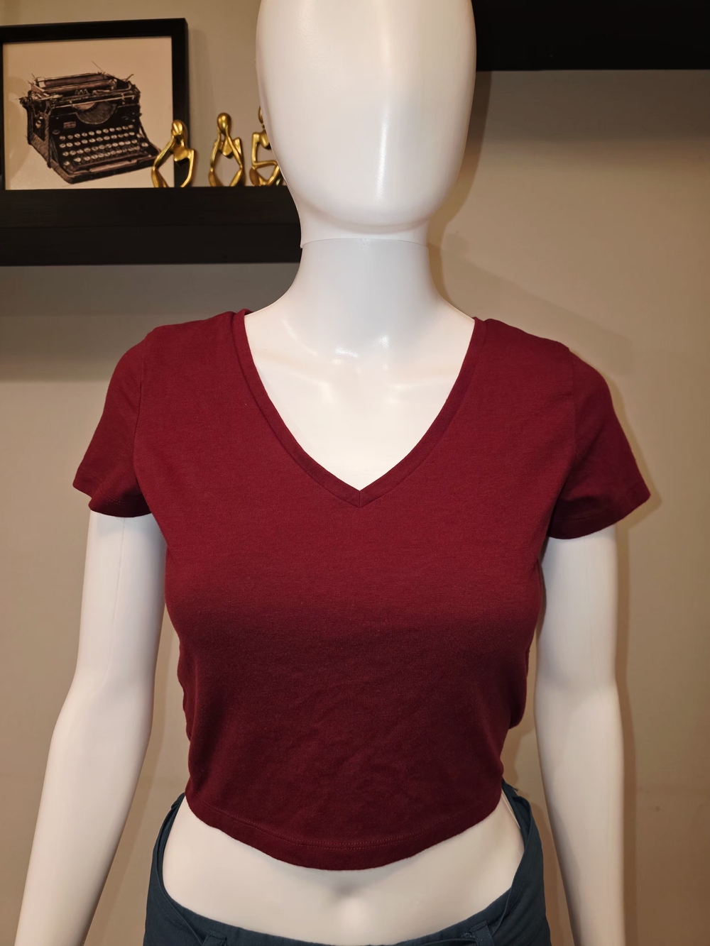 wild fable Burgundy V-Neck Cropped Tee